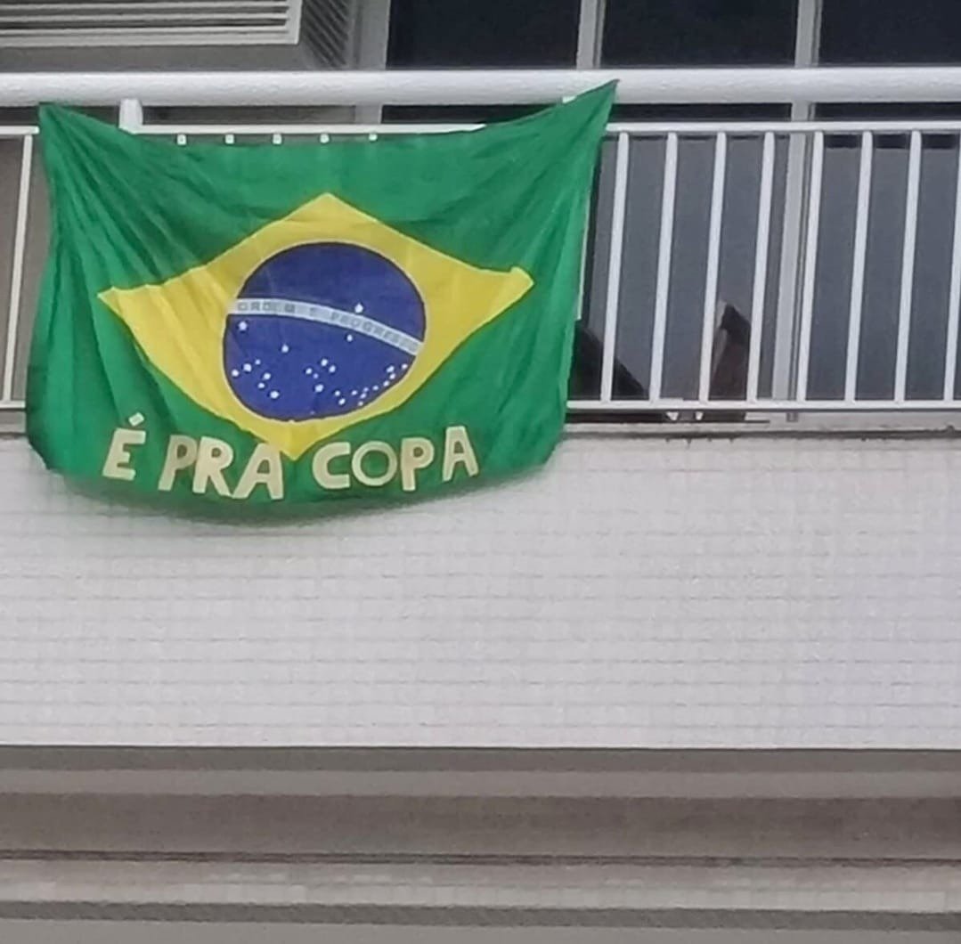 mauspl's tweet photo. Tem q avisar para não passar vergonha 😂🤣
A ressaca já está grande, Bolsonaro 51 uma péssima ideia. Evitem! https://t.co/HqZc9HhJKy