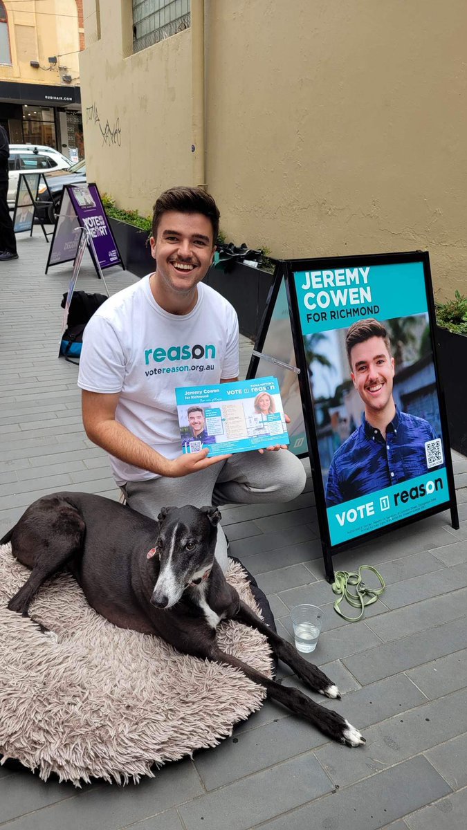 JeremyCowenAu's tweet photo. The best father-son campaign duo there ever was ❤️🐶 #VicVotes #VoteReason https://t.co/KIS4WekgSv
