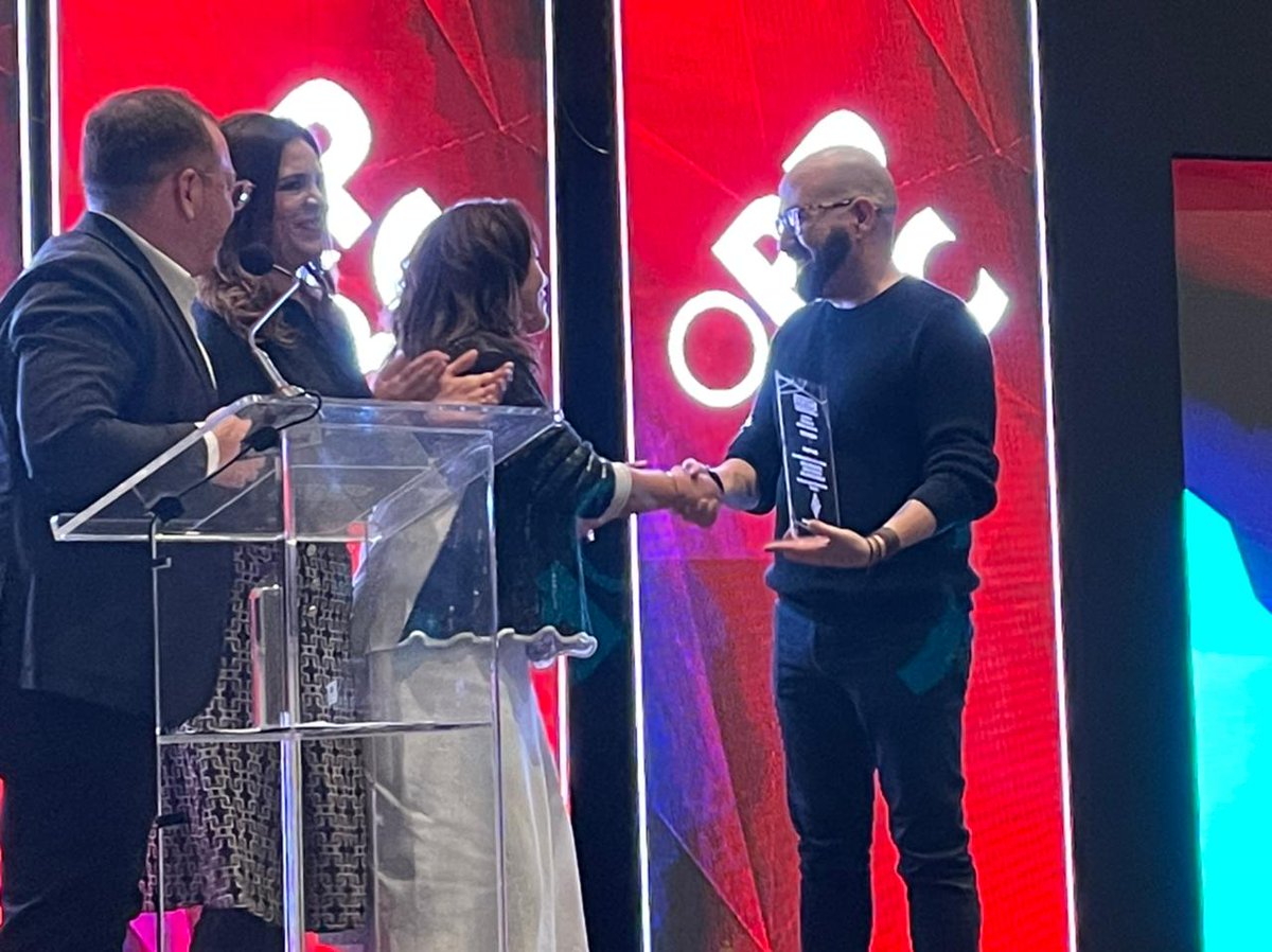 Claudio Flores Thomas tweet media