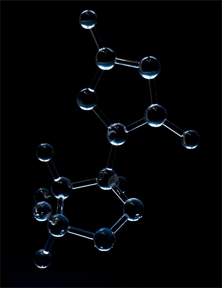 Miramodus's tweet photo. Some transparent #molecularmodels we made for a couple of different customers recently. They're apparently destined to appear in cosmetics adverts. https://t.co/vzdacgllI3