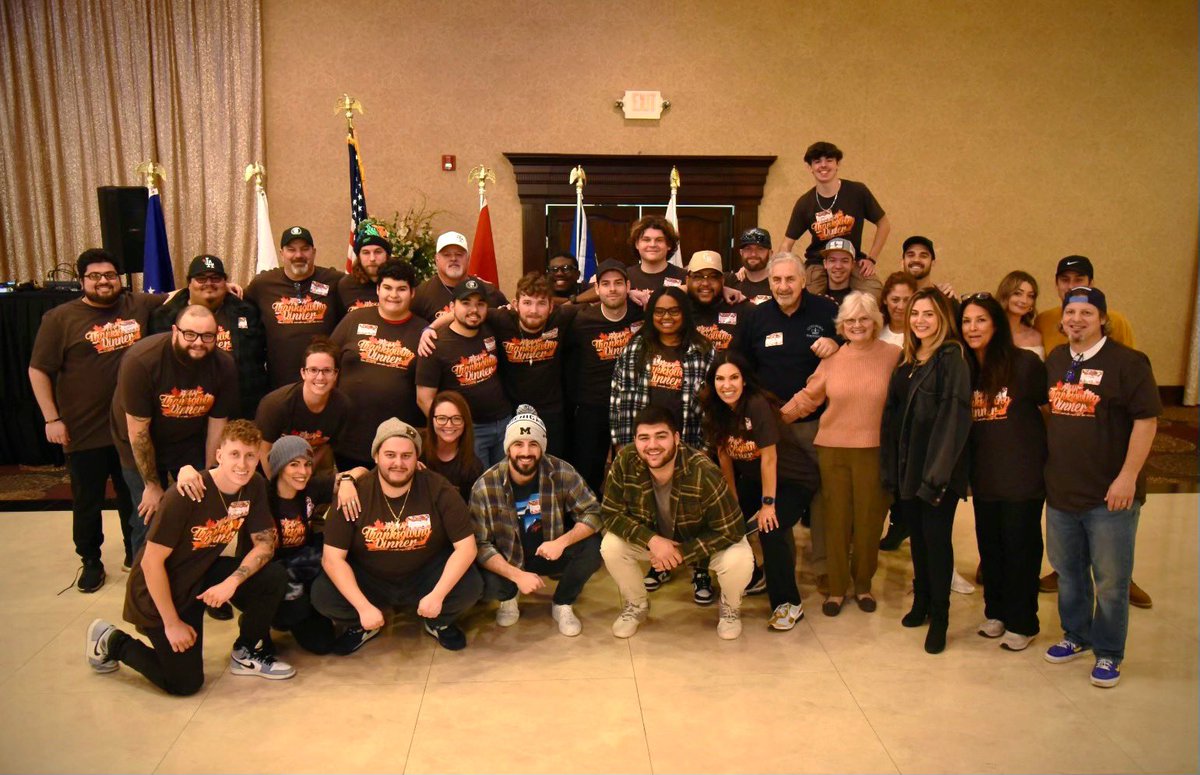 NICKMERCS's tweet photo. Thanksgiving is a special time for me and my people. Our goal is always to give back the best we can. This year we put together a banquet to honor &amp; thank all the brave veterans for serving our country. Forever grateful for all their sacrifices 🙏🏼🇺🇸 https://t.co/gFqRUvdWX5