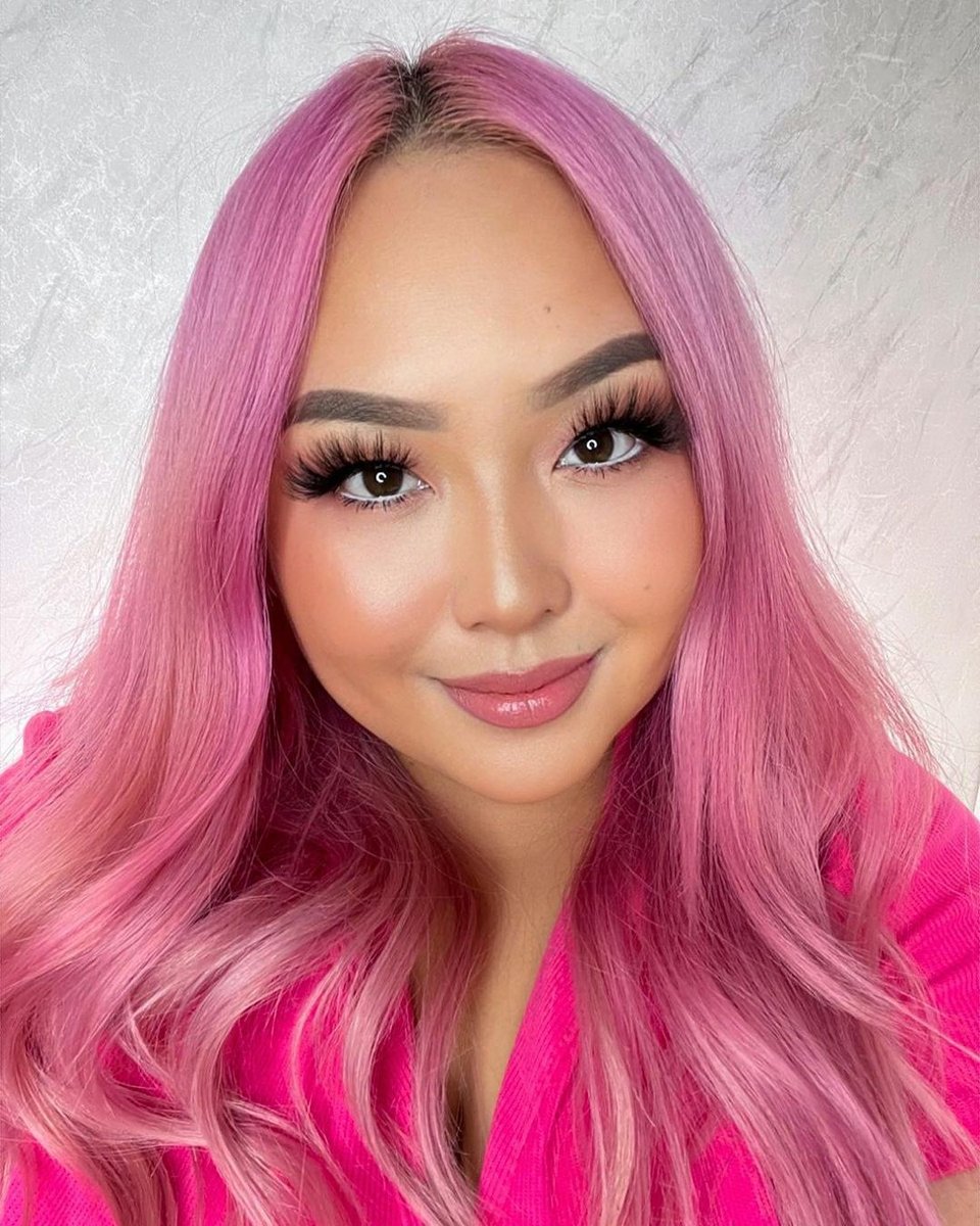 PlanetBeauty's tweet photo. 💗Loving babe @padeetinakong in @lillylashes "CARMEL"!!👏 Bold, full-bodied, and ultra flared, this lash is sure to step up your look!!💋 #Planetbeauty #Beautybabe #Beauty #Makeup #Cosmetics #Mua #Lillylashes #Lashes #Eyes https://t.co/OcpCmaKgko