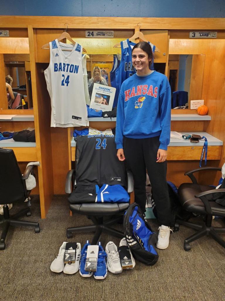 Blessed to receive another offer to play basketball at <a href="/BartonCC/">Barton</a> from coach Clark and assistant <a href="/CoachB_Griff/">Bridgette Griffin</a> ! Thank you coach #notcommitted