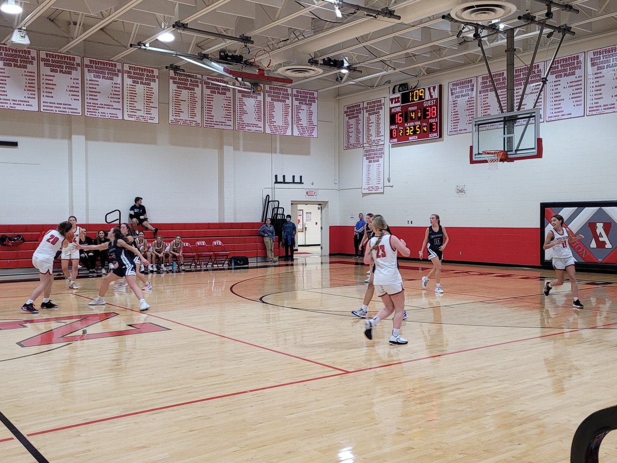 KDevineMHS's tweet photo. Solid defense during the JV @MustangsWBB 40-18 win over Viz. https://t.co/5WWGCqvV5V