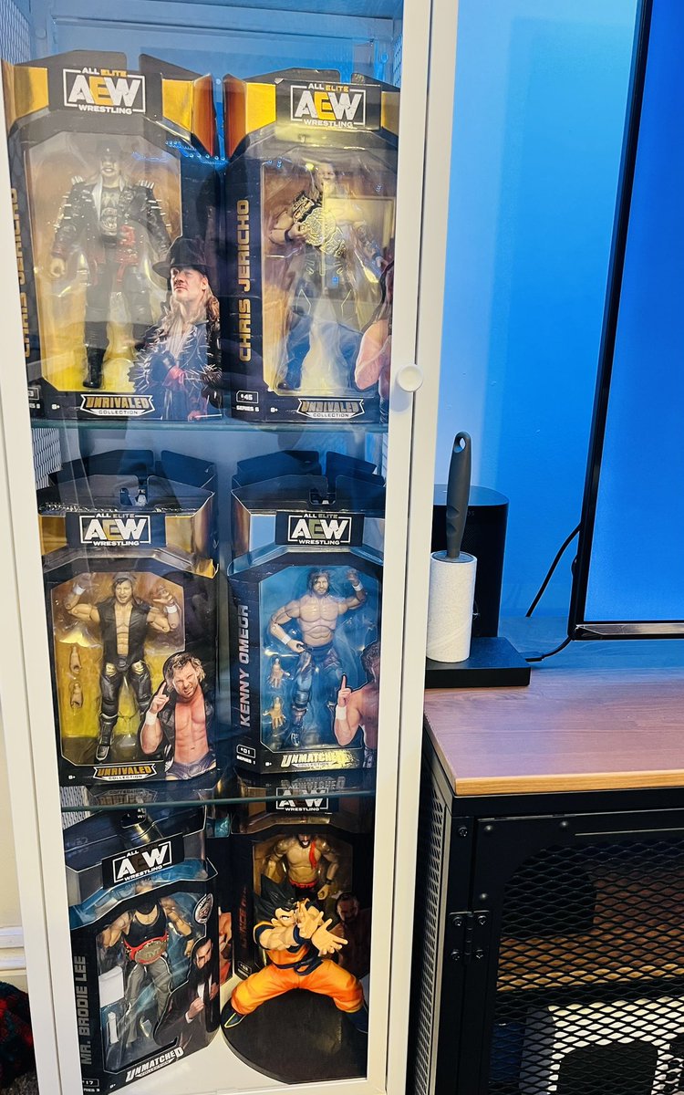 FrancoS4nchez's tweet photo. Should I Calm The Fuck Down?
Recently Have Collected & Purchased So Many #AEW Figures Lol ๐คฆ๐ปโโ๏ธ๐
.
#AEW #AEWDynamite #AEWFightForever #AEWFigures #AEWUnrivaled #UnrivaledCollection #AEWByJazwares @AEWbyJazwares https://t.co/bRWV5vfSwl