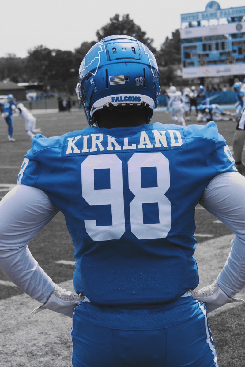 EarnestKirklan3's tweet photo. I decided to enter the transfer portal with 3 years left of eligibility! Recruitment and DM’s is open to all! 2x MEC Champion https://t.co/7wOxw1dHNq