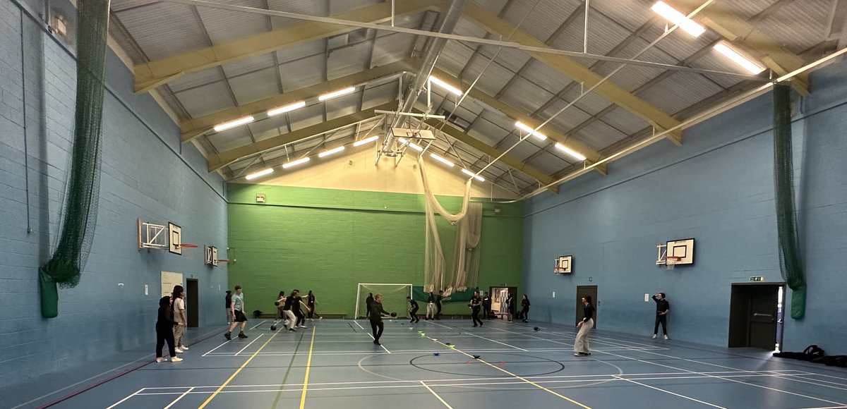 AccAcademyPE's tweet image. Sixth Form enrichment today - students enjoying their team sports option @AA6th ⚽️🤾 🏉 #dodgeball #notcompetitiveatall #teamsports #TeamAA #educationwithcharacter