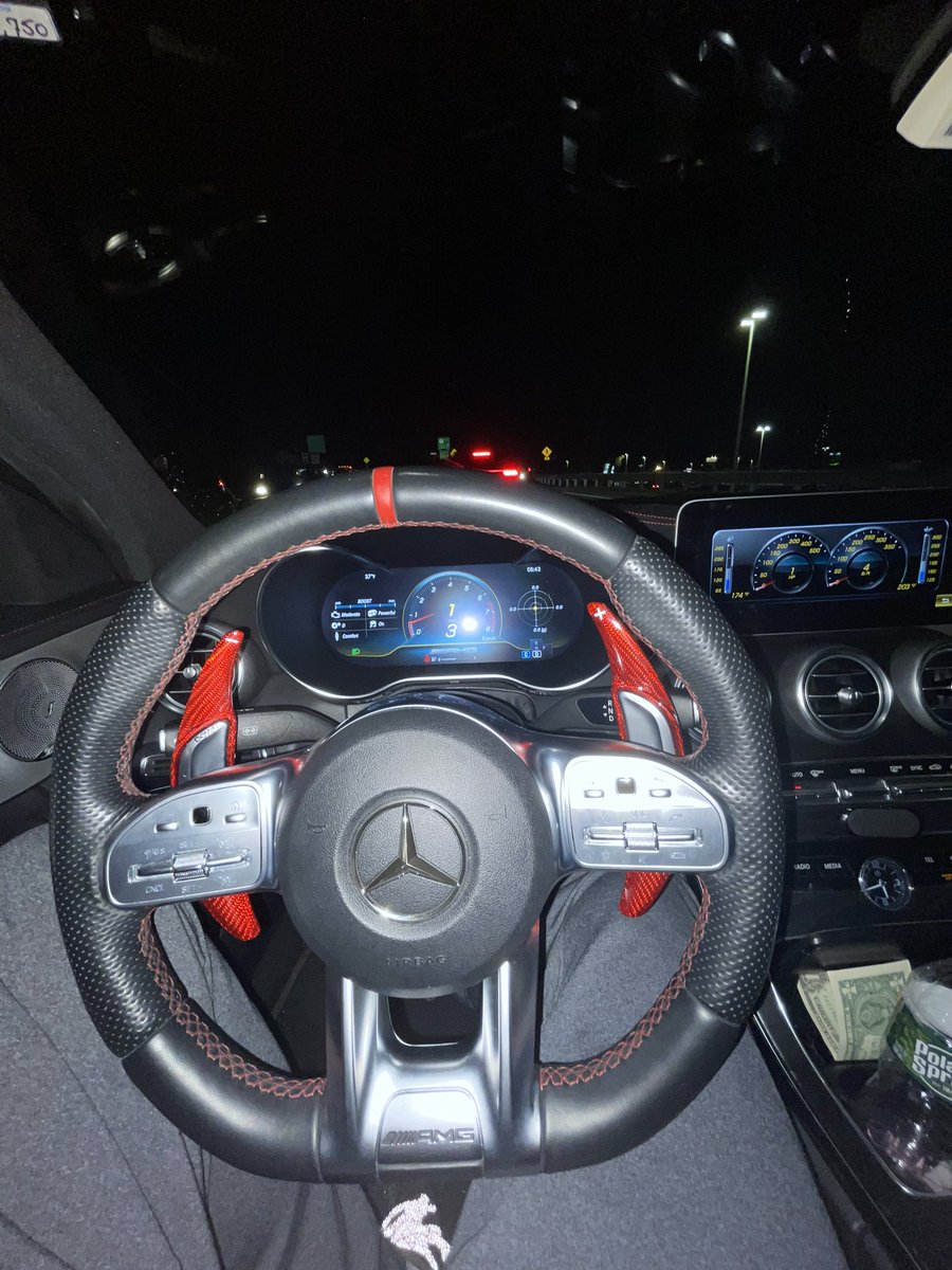 _DiamondHandz's tweet image. Happy thanksgiving to my @doodles fam 🖤🦃