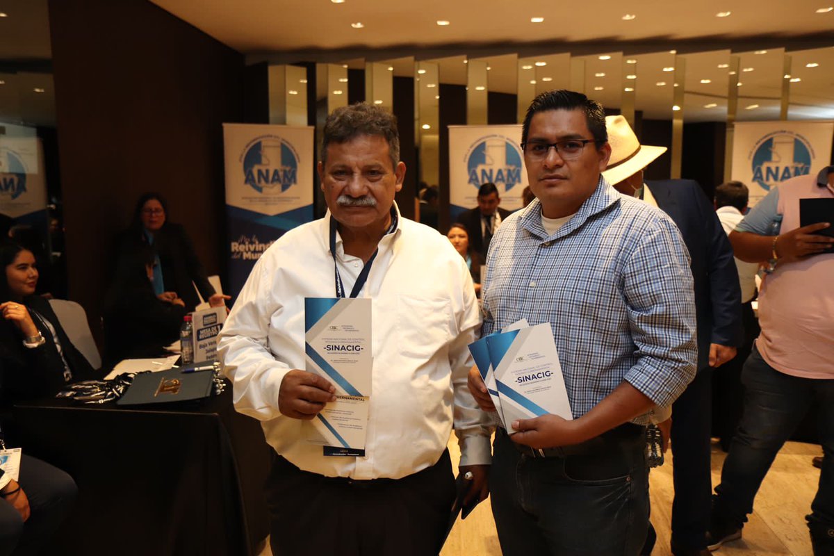 Contraloria_gt's tweet photo. En la cual resaltó la importancia del Sistema Nacional de Control Interno Gubernamental #SINACIG y reconoció el esfuerzo de las municipalidades por la transparencia y lucha contra la corrupción. https://t.co/kLnV6DJRb7