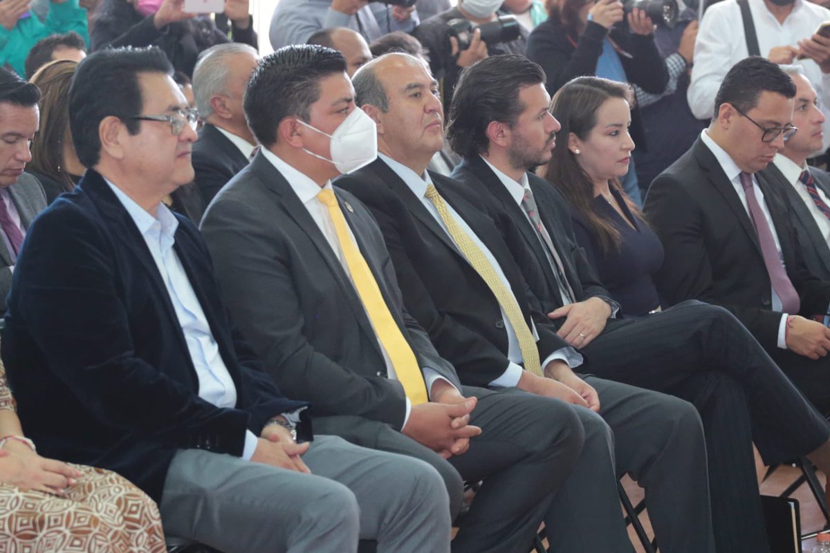 natycastrejonv's tweet photo. Con el Pacto por la Transparencia y Rendición de Cuentas entre el @gobiernohidalgo y la @ASF_Mexico el Gobernador @juliomenchaca_ reafirma su compromiso de luchar contra la corrupción y la impunidad para hacer de #Hidalgo el estado que nos merecemos. 
#PrimeroElPueblo https://t.co/ZGQZhv61So
