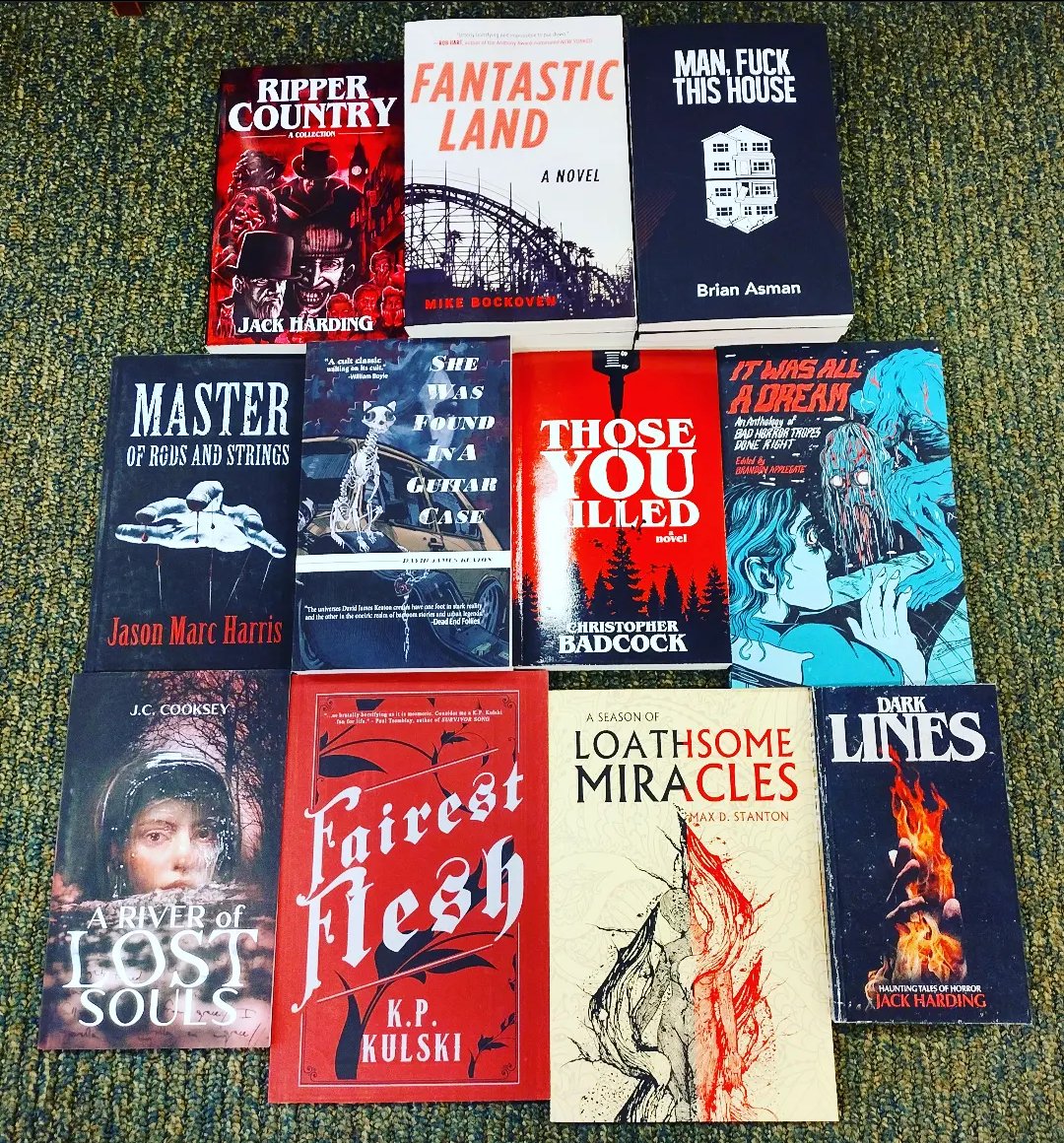 garbagesauce's tweet image. i added these new-in and restock goodies to our horror shelves at @BNSiouxFalls today!
@MaxDStanton1 @garnetonwinter @After_Dark_Arts @JasonMarcHarri1 @spiderfrogged @brandonappleg8 @thebrianasman @MikeBockoven @JHardingAuthor