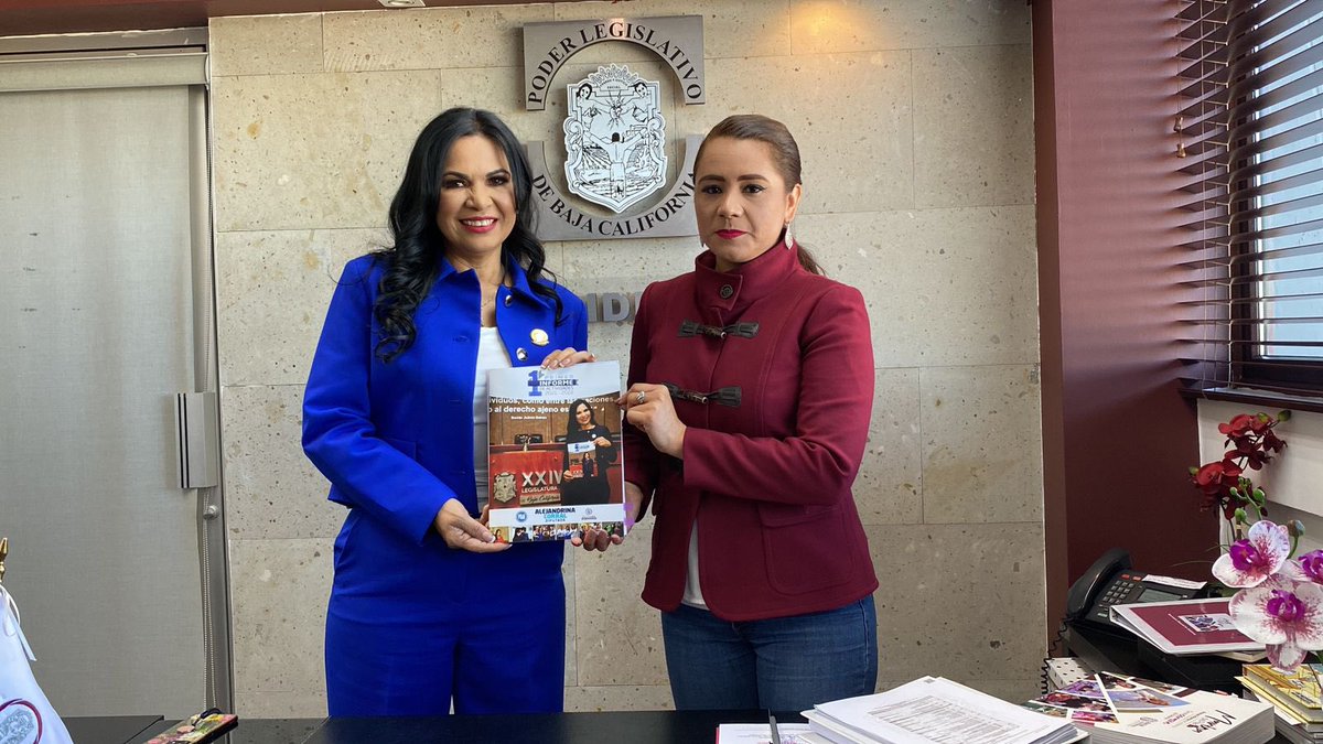 SantaCorral's tweet photo. Presente mi Primer Informe de Actividades ante el @congresobc tal como lo establece nuestra legislación en el artículo 17 fracción VIII de la Ley Orgánica del Poder Legislativo del Estado de Baja California.
#PrimerInformeAlejandrinaCorral
#TercerDistrito
#ContigoPodemos https://t.co/FBsEf6XRjr
