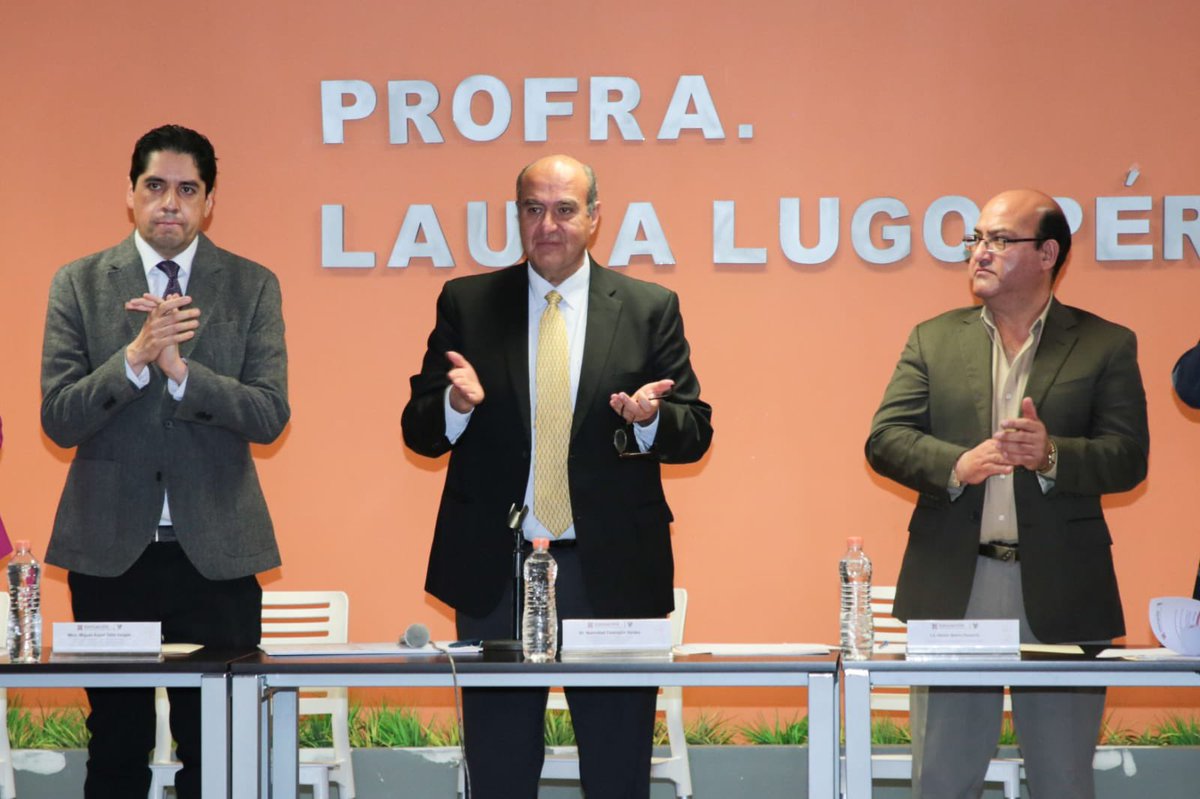 natycastrejonv's tweet photo. Instalamos el Subcomité Sectorial de Educación del #COPLADEHI, integrado por diversas instituciones gubernamentales que trabajarán en un mismo objetivo, mejorar la calidad educativa y consolidar que #Hidalgo sea potencia. 
#PrimeroLaEducación 
#NatyCastrejón https://t.co/KHX0Bqc5Q9
