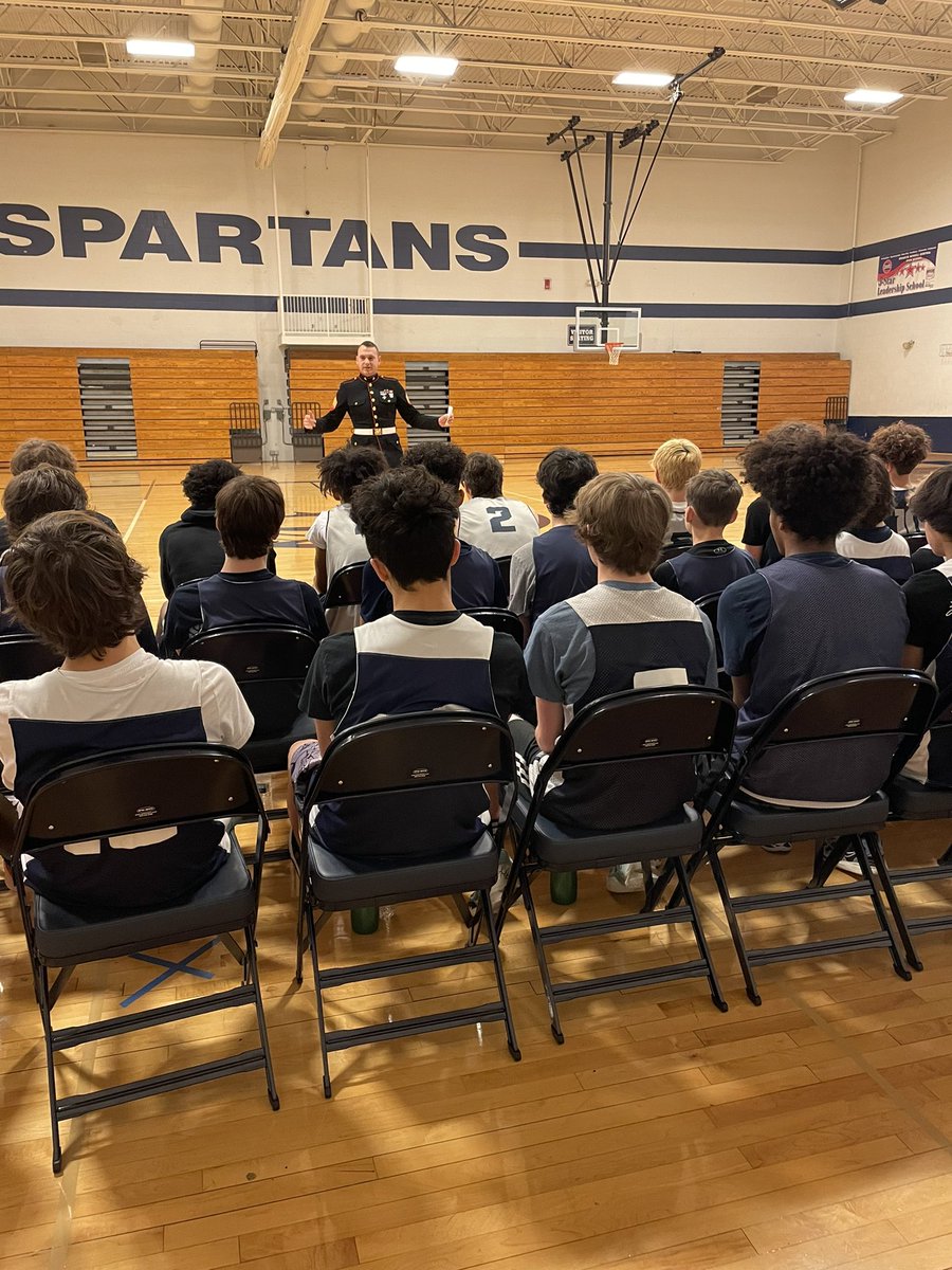fhcspartanhoops's tweet photo. There are many things to be thankful for this 🏀 season. Today, we want to thank the USMC for stopping by to talk about TRUST, LEADERSHIP, and being a GREAT TEAMMATE. Discipline creates opportunities to earn what others want but cannot grasp
#Prepare4Glory
#MarinesLeadershipTalks https://t.co/ZMmGU2yf2w
