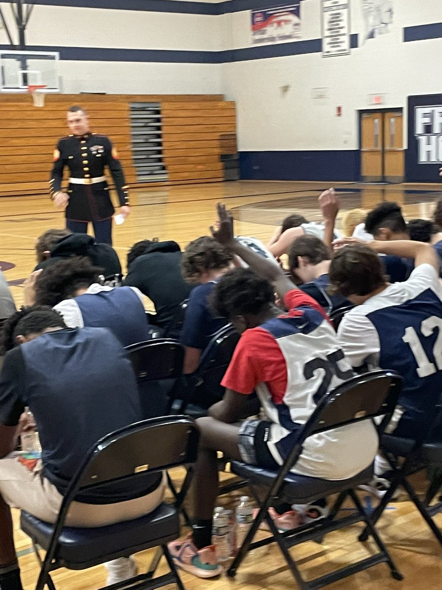 fhcspartanhoops's tweet photo. There are many things to be thankful for this 🏀 season. Today, we want to thank the USMC for stopping by to talk about TRUST, LEADERSHIP, and being a GREAT TEAMMATE. Discipline creates opportunities to earn what others want but cannot grasp
#Prepare4Glory
#MarinesLeadershipTalks https://t.co/ZMmGU2yf2w