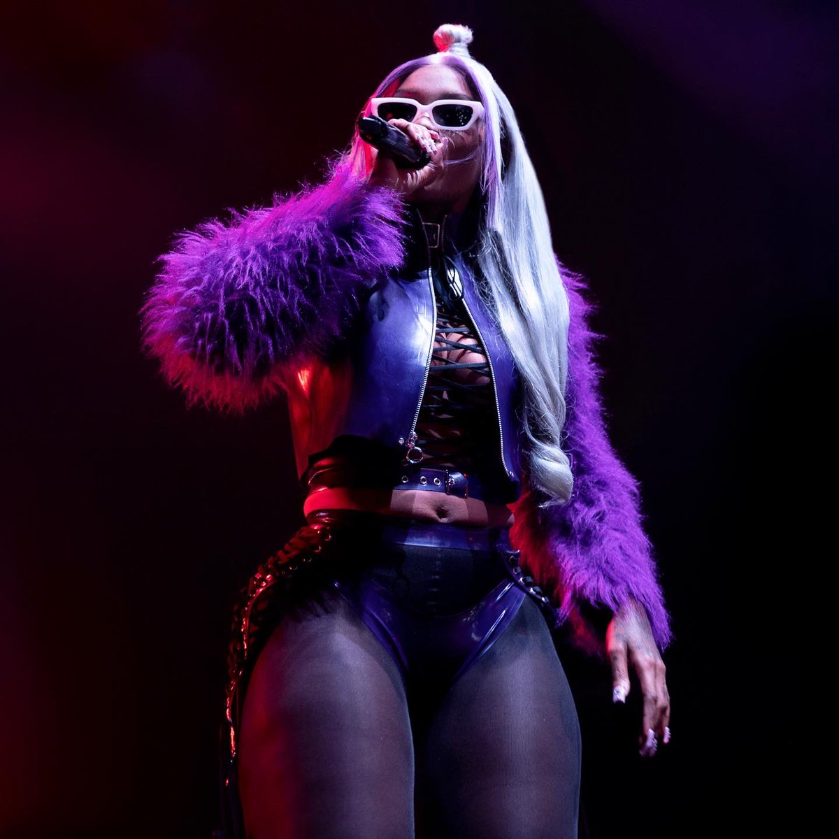 Catch 📸 tweet media