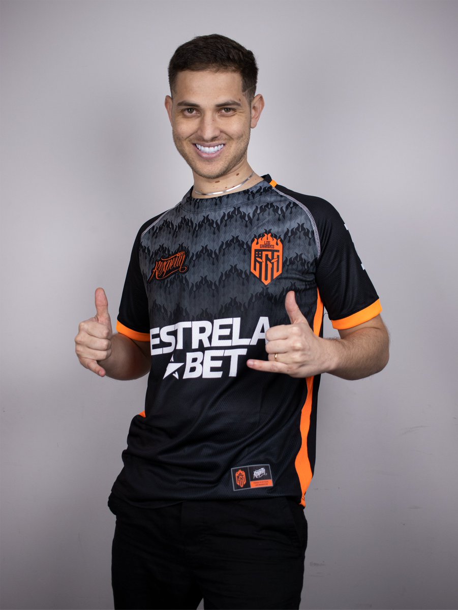 losgrandesgg's tweet photo. A ESPERA ACABOU 🧡🖤

O manto da SUA LOSZUDA e da @dollarsgg estão disponíveis!

CORRE que a quantidade é LIMITADA 🏃🏃‍♀️ https://t.co/9LnKjwdlI2