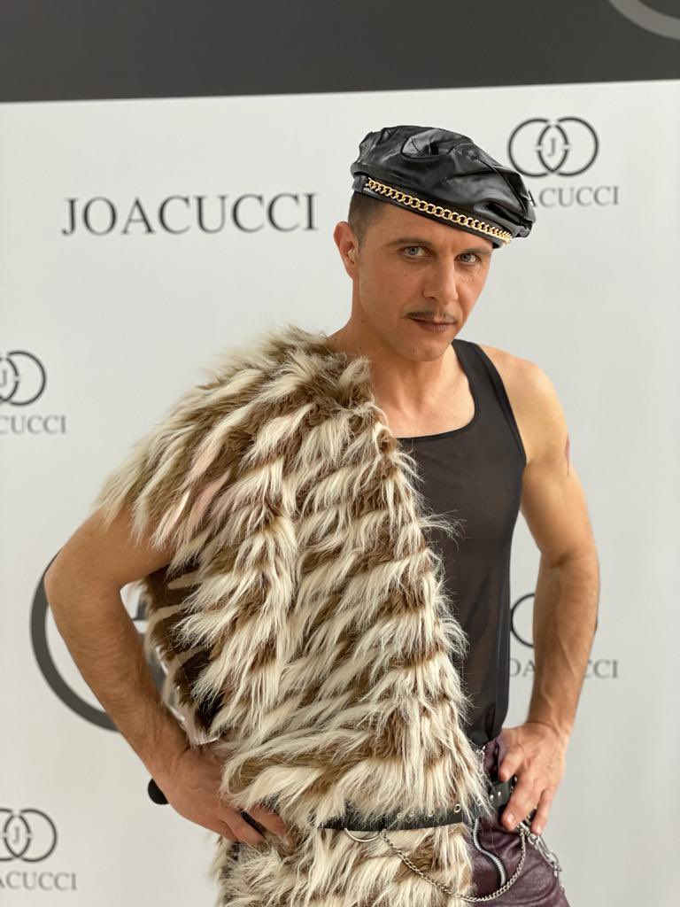 ¡Y la semana que viene llega Joacucci! Creo que no estáis preparados para conocerlo… 🤣
#ElNovatoRevilla