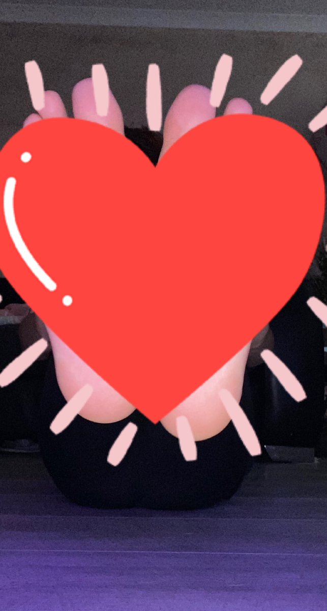 PrincessLuna676's tweet photo. Selling content tonight for you desperate scumbags ! 💋 

Fimdom•feetfetish•cei•joi•feet content•cashpig•whalesub•cashslave https://t.co/akA64fDegX
