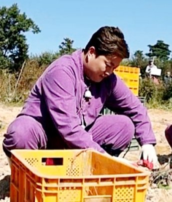 #김호중 빛이나는사람 복덩이들고에서   연기도 잘하고 노래는 최고로 잘해요  요릿하느라 수고 많았어요  나의 원픽
사랑합니다//instagram.com/stories/55009166park/2978182448368301147?utm_source=ig_story_item_share&amp;igshid=MDJmNzVkMjY=