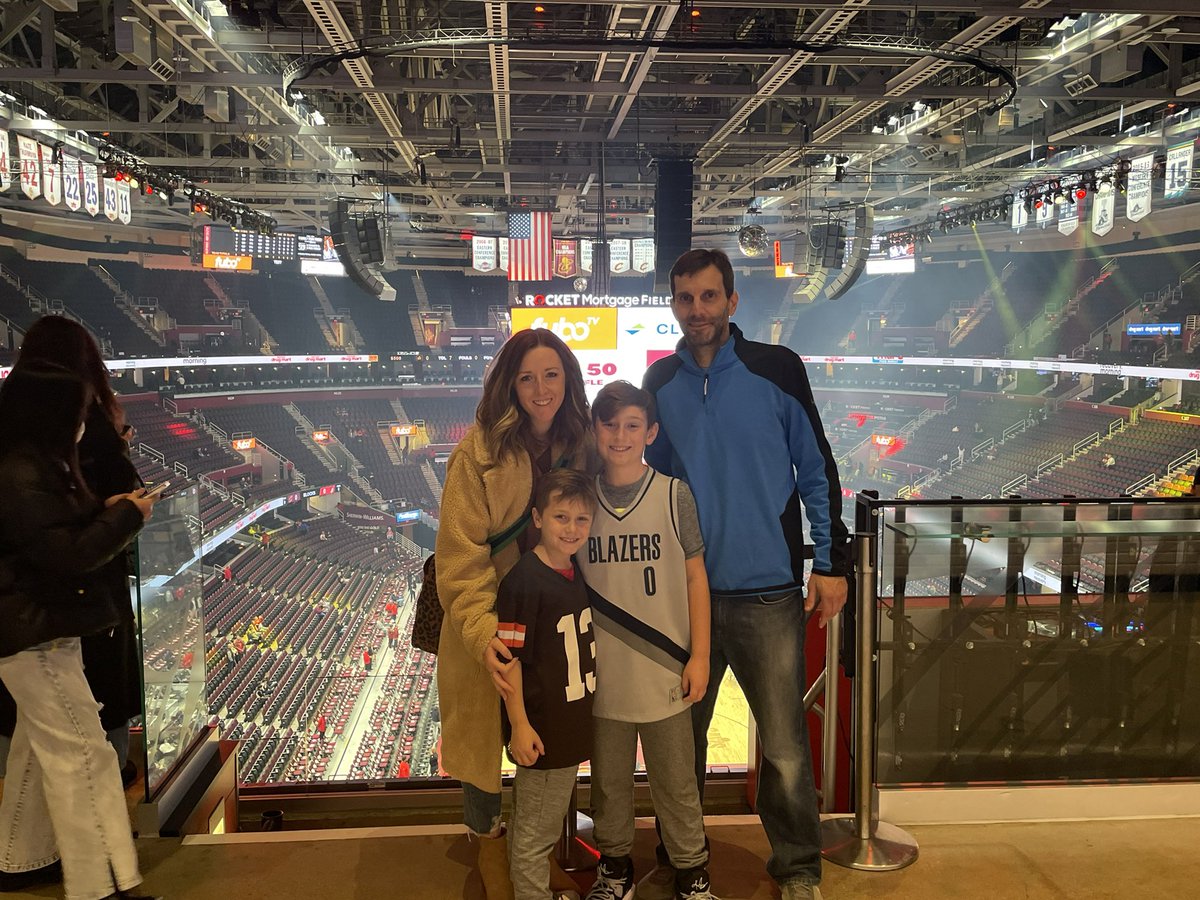 First NBA Game!! 🏀 

#LetEmKnow
