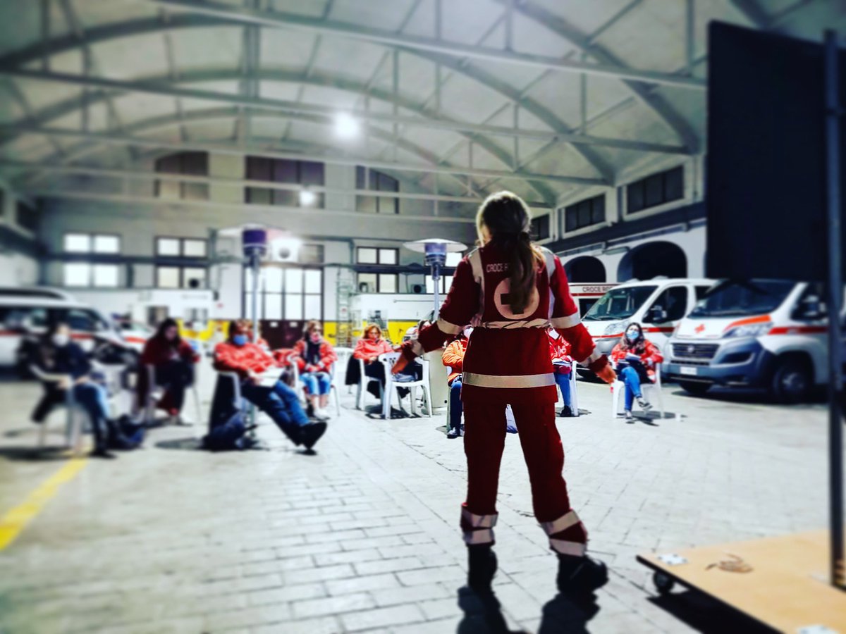 dottoressafede's tweet photo. Ciò che dai con il cuore, rimane per sempre. 👩‍⚕️❤️🇮🇹

#doc
#crocerossaitaliana 
#mylife 
#partedime https://t.co/xNhB4Vs4Vj