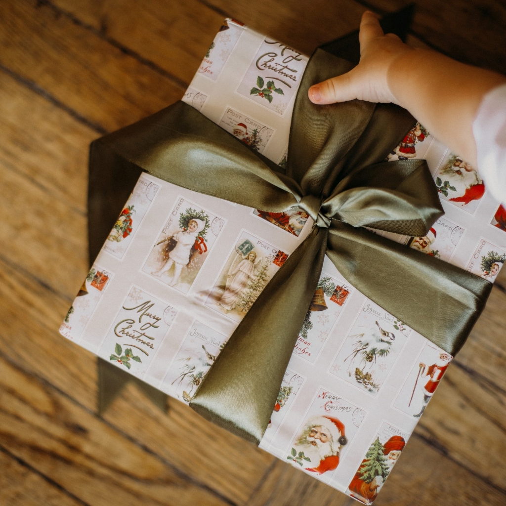 Today on the blog I'm sharing my holiday gift guide for kids! 

brighamknowsbest.com/2022-holiday-g…