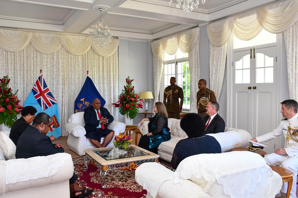 🇺🇸🤝🇫🇯 Ambassador Marie Damour presented her credentials to HE @PresidentFiji Ratu Wiliame Katonivere and also inspected @Rfmf_Media's Guard of Honor. She looks forward to working together to strengthen and further #USwithFiji relations as she begins her Ambassadorial duties.