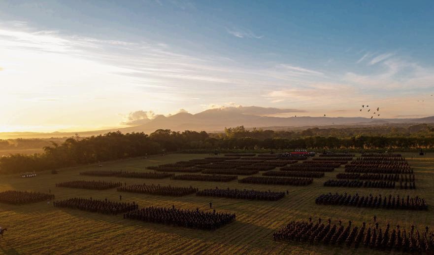 “Si los terroristas quieren escapar o suplir a los que están adentro de alimentos, armas y todo lo que utilizan para amedrentar a la población, la #Fase5 permitirá a la <a href="/FUERZARMADASV/">FUERZA ARMADA</a> interceptar tanto a los delincuentes como a los colaboradores”, Presidente <a href="/nayibbukele/">Nayib Bukele</a>.