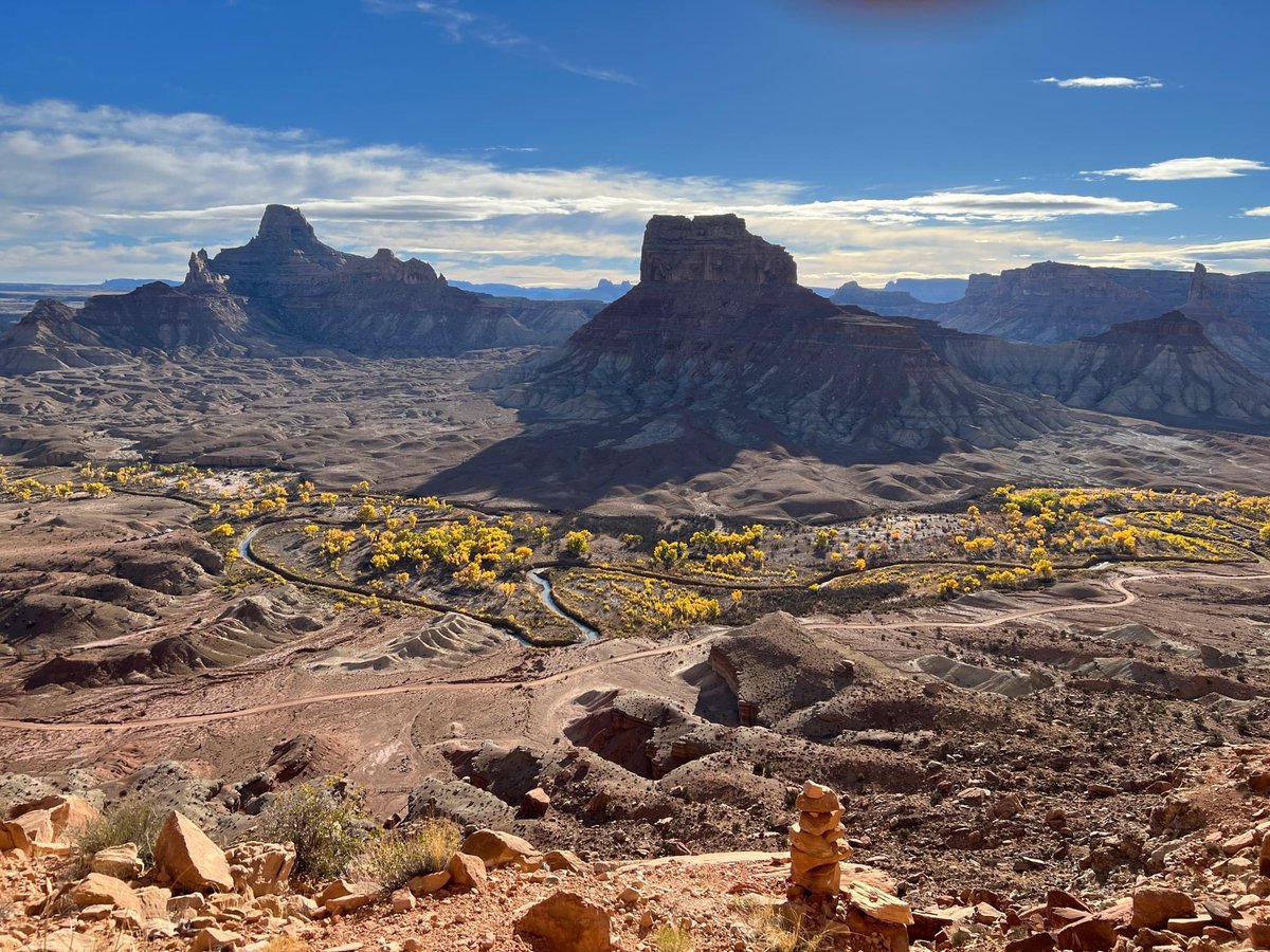Elementswild's tweet photo. I repeat: AP Quest life is GOOD!

#wildernesstherapy #mentalhealth #climbing #guiding #desert #redrock #theswell #utahunique #optoutside #workoutside https://t.co/cQdZtLGK9o