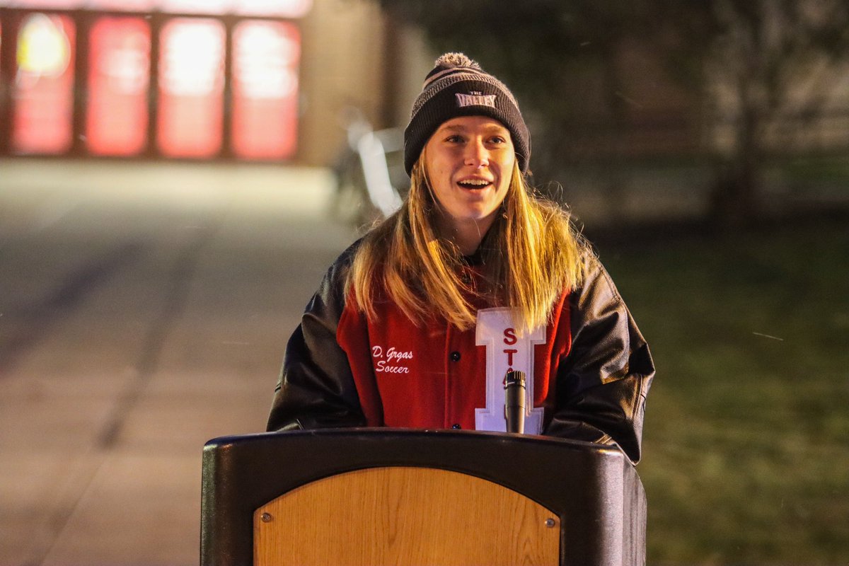We will continue pushing forward👊

Illinois State Athletics officially unveiled the Title IX landmark last week!
