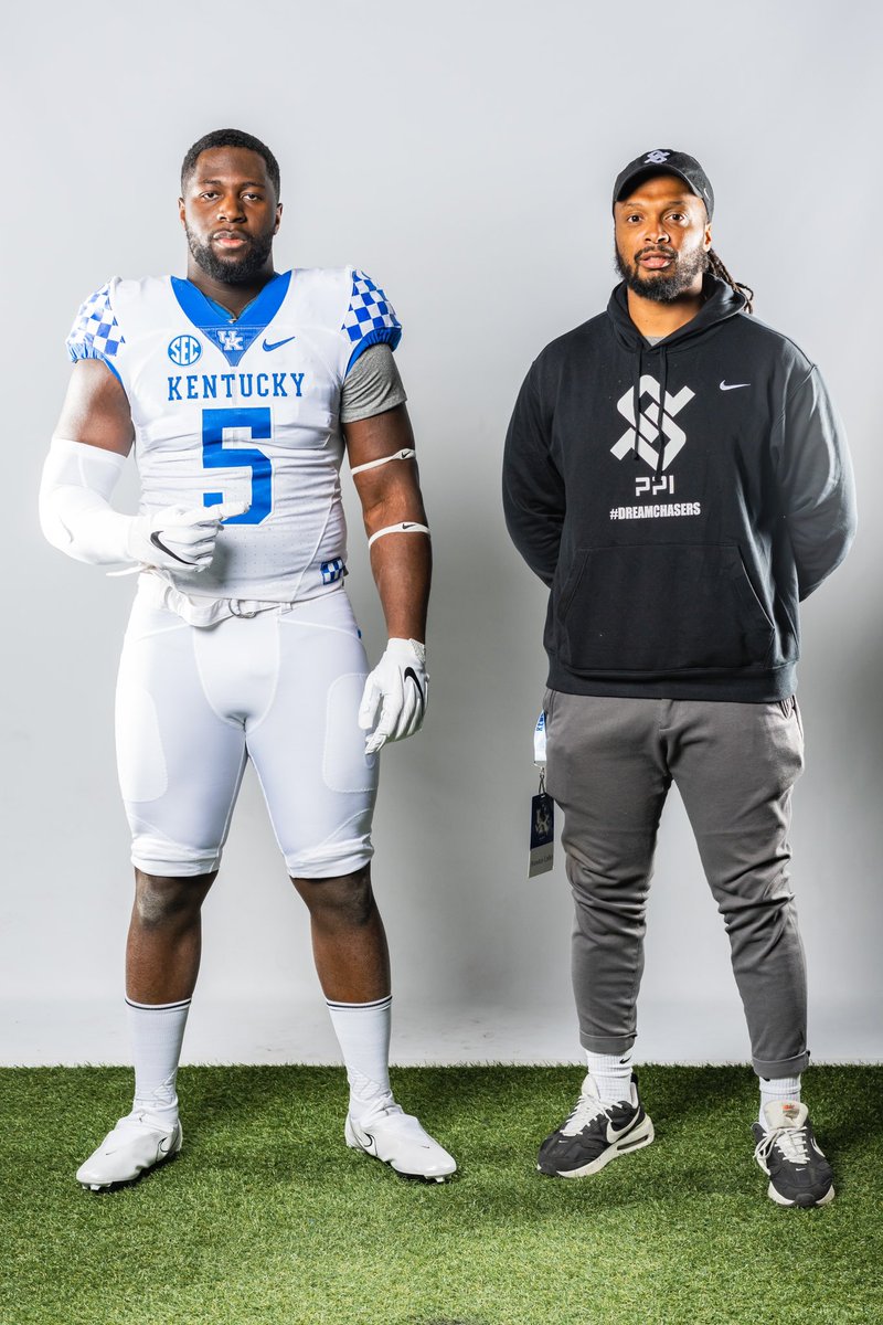 Brandon Collier tweet media