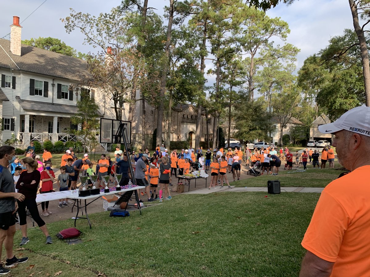 5th annual west side turkey trot tomorrow at 9:00 am on Matisse.