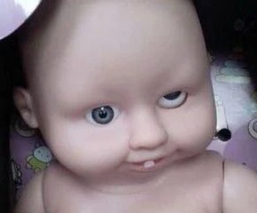 Yo mirando el TV y memes en mi teléfono al mismo tiempo..be like: