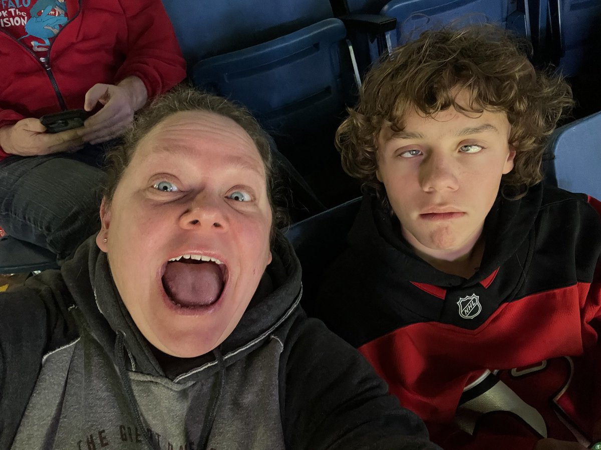 Zarnocules's tweet photo. @UticaComets #letsmakeyourdeal Let’s go Comets! Seats 217 row O 1-2 https://t.co/ZXGlvmeKXP