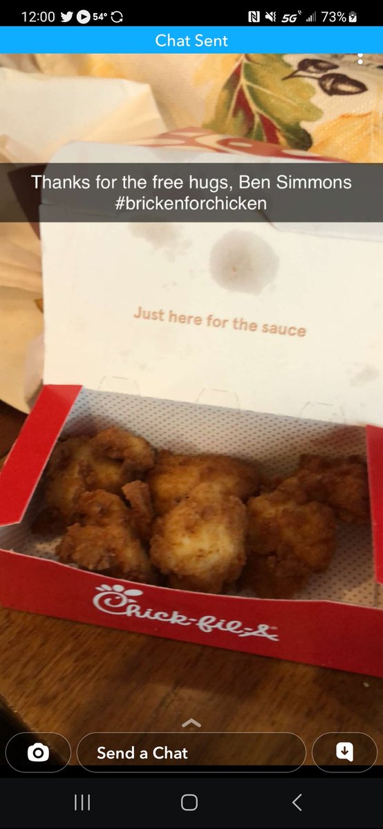 dave_darve's tweet photo. Stay away from my wife @BenSimmons25 ! Appreciate the free lunch.  #BrickenForChicken #sixers #autocorrect https://t.co/ynNyc4u0a0