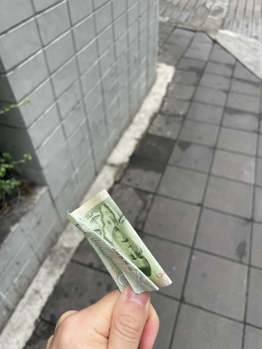 Mango_Road's tweet photo. I picked up 20 baht on the road in the morning. This money is not mine so I will donate it to someone else. I wish you all good luck today. https://t.co/us1IQChcol