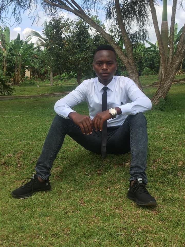 Engeye's tweet photo. One of the best examples of #engeyeendures has been our Scholars program and Wilburforce Bongole, one of our scholars. Swipe to see Wilbur's transformation - he is now getting his Certificate in Pharmacy from Kampala International University! 

#givingtuesday #education https://t.co/ZUgtV88gwR