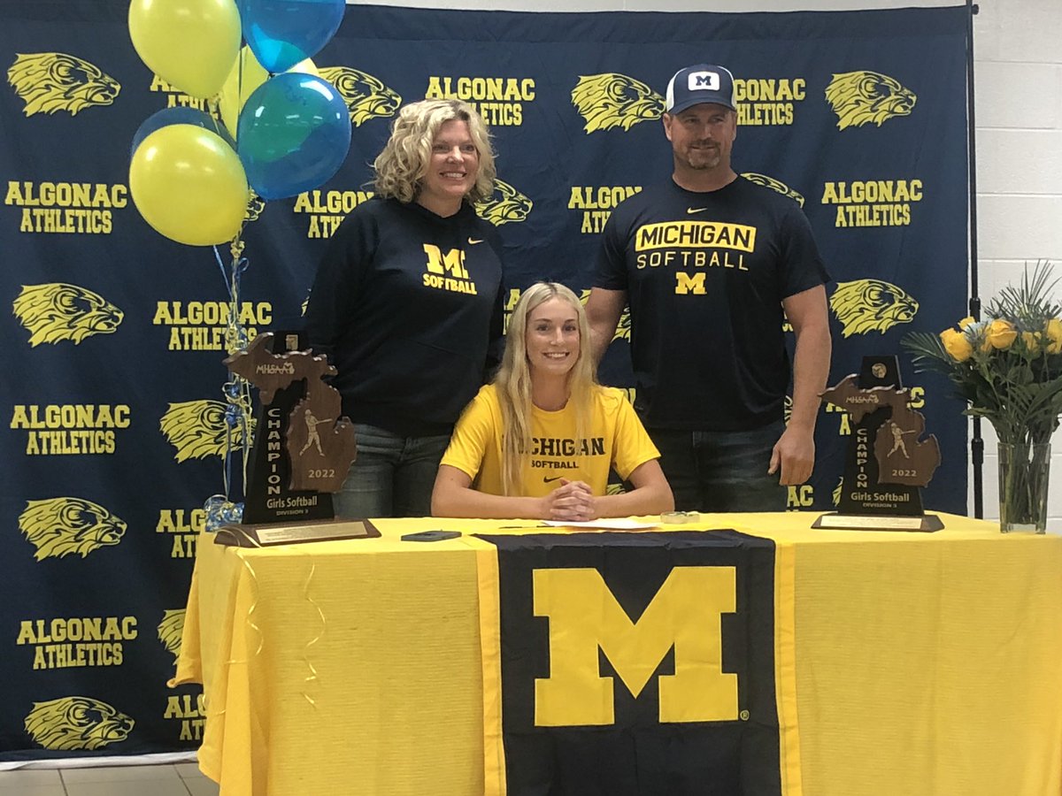 Congratulations to Lady Muskrat Ella Stephenson on signing to continue her education and softball career at the University of Michigan! We are so proud of you Ella! Go Muskrats and Go Blue!!!