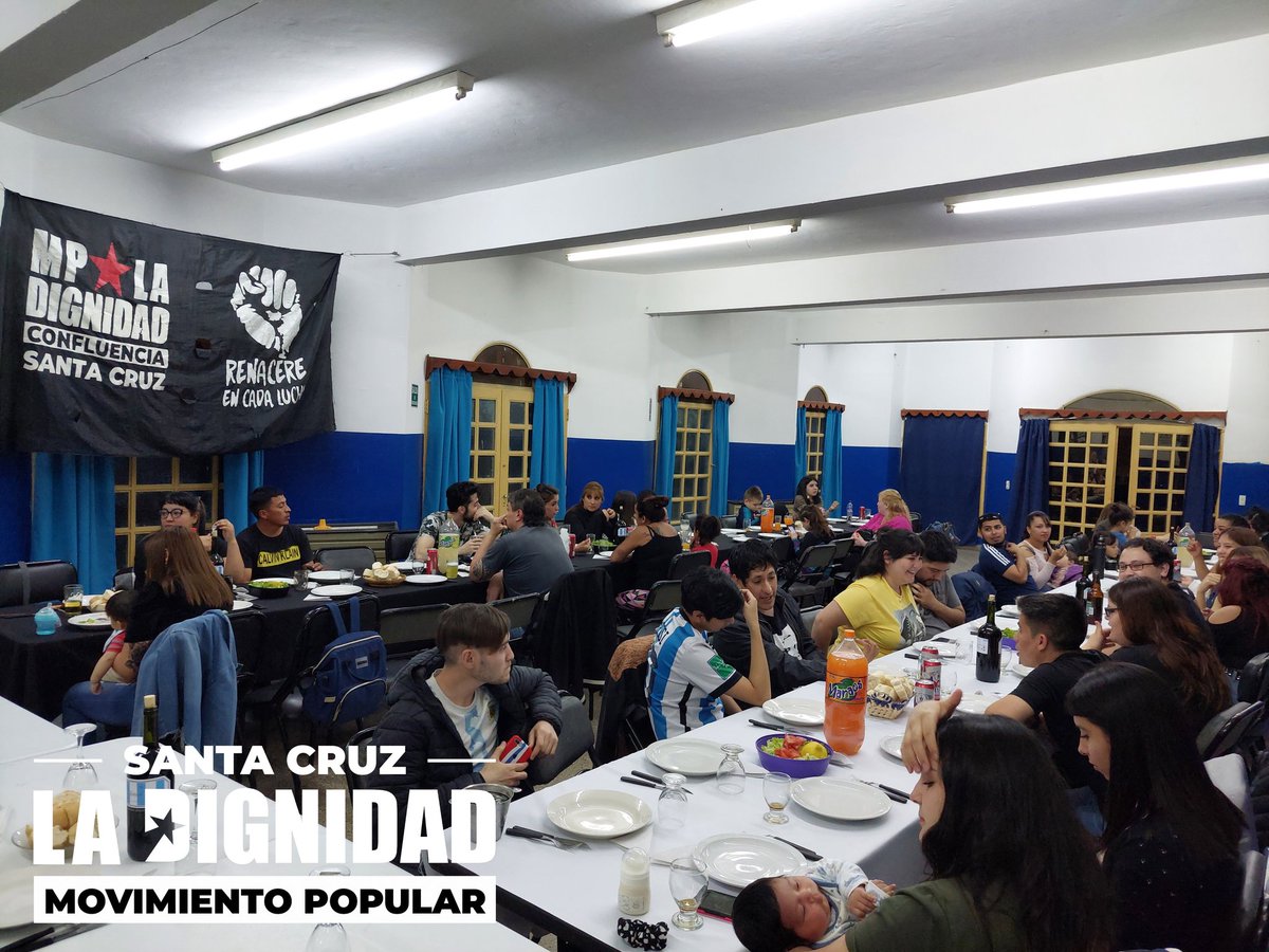 DignidadCruz's tweet photo. Día del Militante ✌️

El pasado 17/11 celebramos nuestro día,  nos encontramos para seguir revalorizando el sentido de la militancia, aquella que rompe las fronteras del ingenio,la creatividad y el sacrificio para vencer el no se puede.

#LaDignidad
#FrenteFederalSantacruceñx https://t.co/aZoxw92KsD