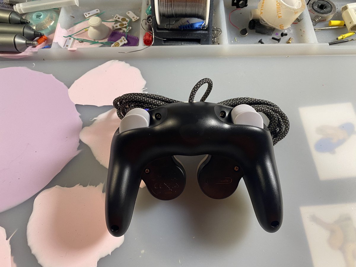 wav ~ site is live! tweet media