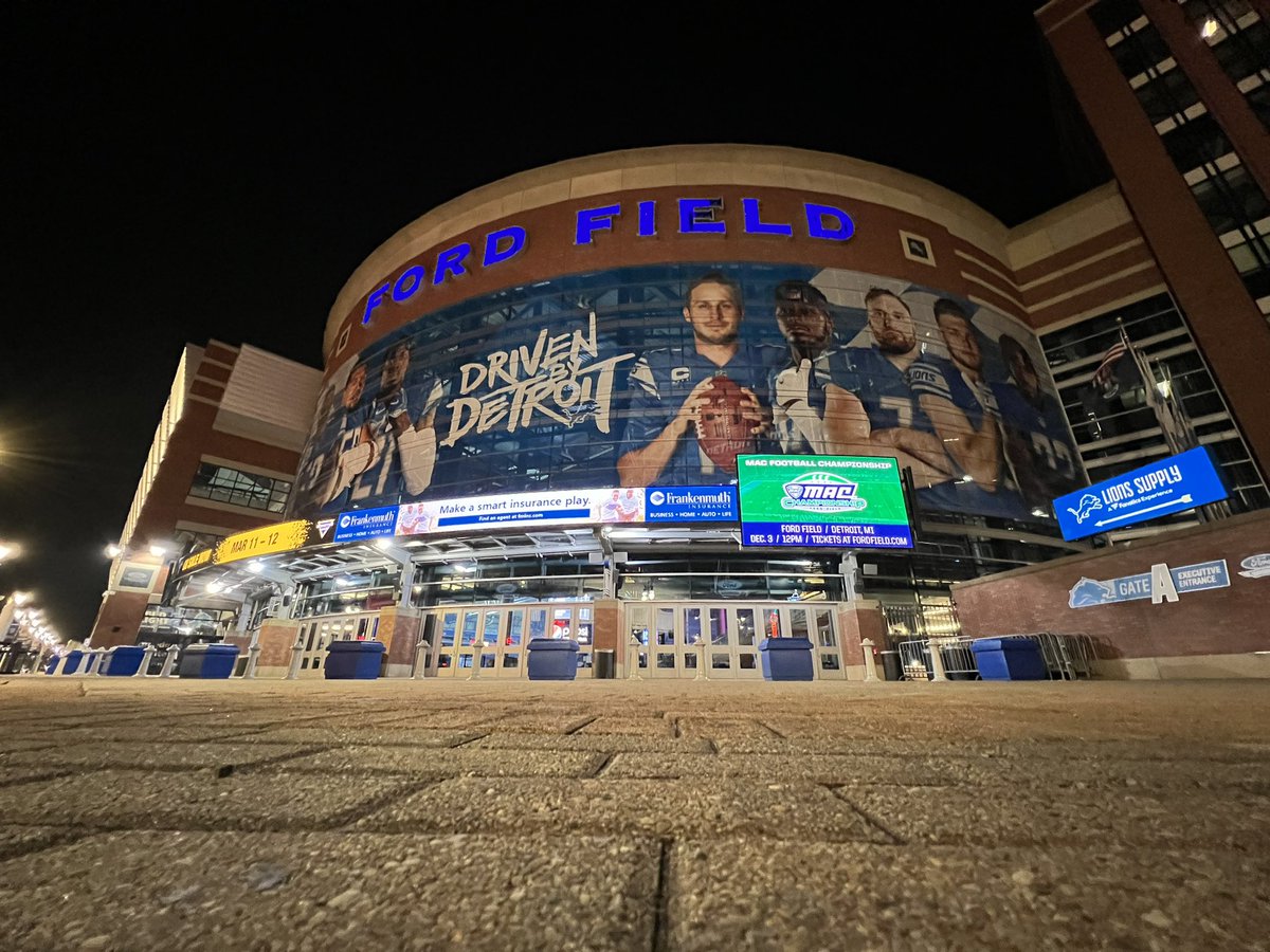 The calm before the storm. Go Bills!❤️💙