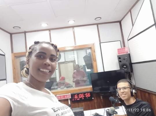 A punto de iniciar la Jornada cubana por la no violencia hacia las mujeres y las niñas, la Articulación Juvenil en Holguín asistió al programa Qué tal, joven de  <a href="/radioangulo/">CMKO Radio Angulo</a> 
#16DiasdeActivismo ✌
#Evoluciona 💜