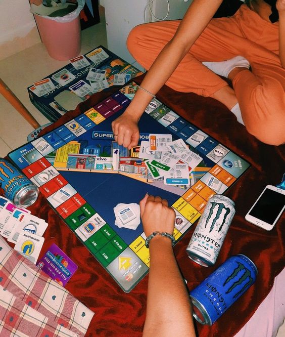 Berburudsknan's tweet photo. GAME IDEAS TO PLAY WITH FRIENDS

-a thread- https://t.co/7hPoqLnYdb