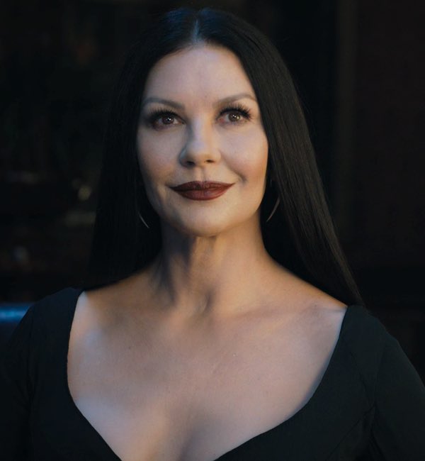 cinemetary's tweet photo. catherine zeta-jones as morticia addams. that’s it. that’s the tweet. #wednesdaynetflix https://t.co/o2WD9PPzKp