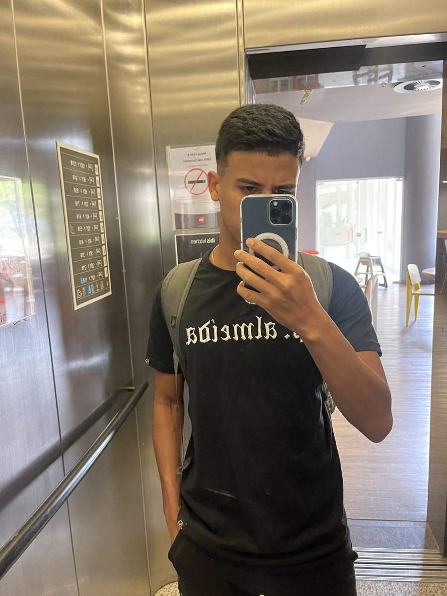 Afonso1544's tweet photo. 1 ano sem postar foto aqui ! Kkk https://t.co/1MvsULauHY