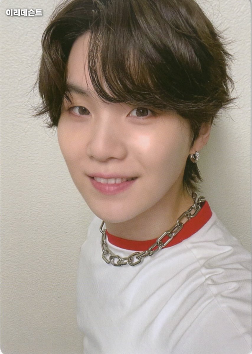UniversBTS_'s tweet photo. 📸 Scans dos photocards do Merch Box #9! 💜

[+] https://t.co/gIBay72s2G