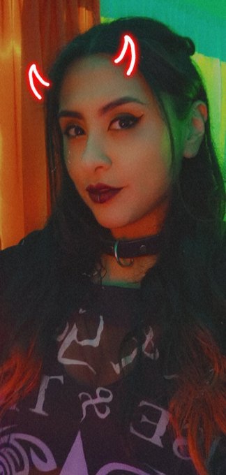 Time to play with demons and ghosts 🍉💜💙 online now https://t.co/bxhmuXKcmu https://t.co/TTMvKpp7ce