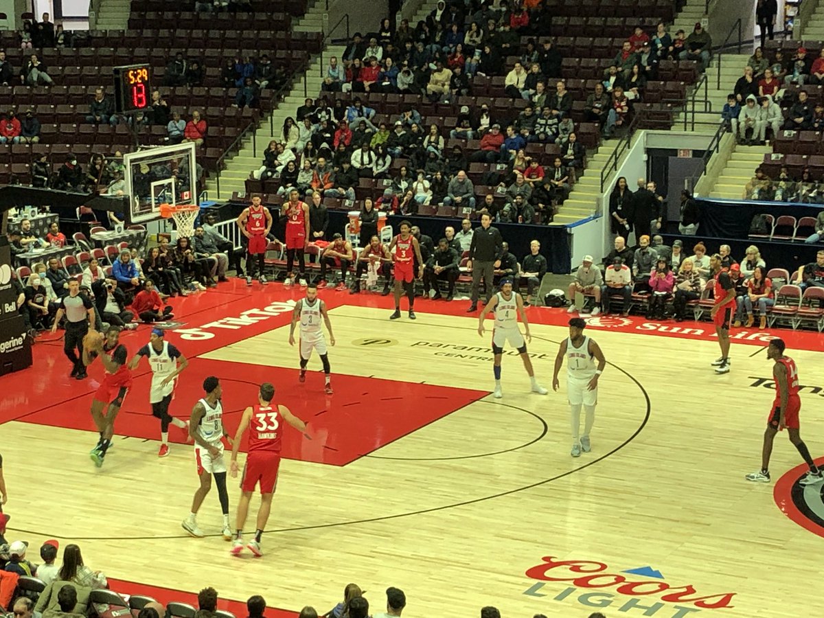 MSS_H_W's tweet photo. Nothing like a night out for a career forum with #MLSE and game supporting @Raptors905 @MississaugaSS @pradeep_rajah https://t.co/IBM6O0GHlj