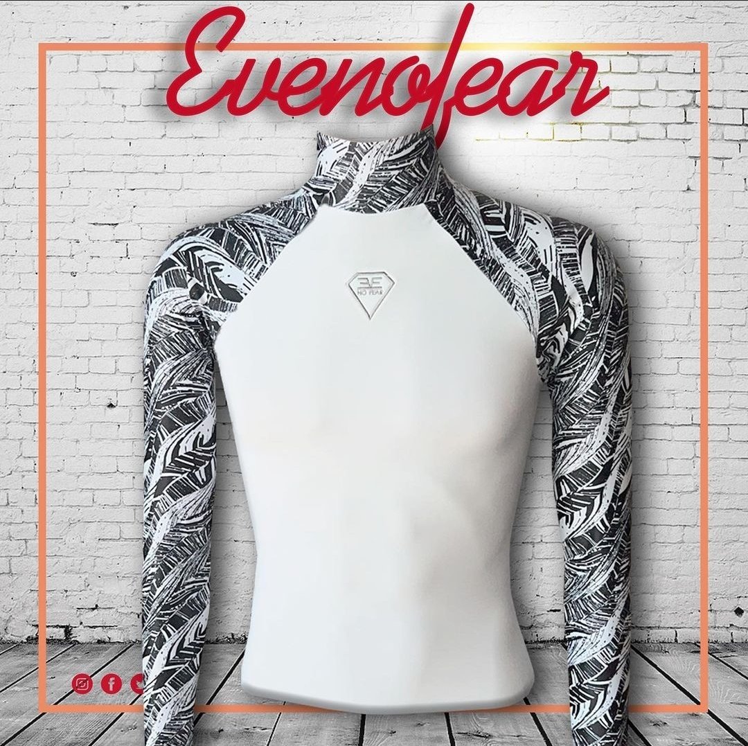 EveNofear1's tweet photo. Stay warm🔥 with our long sleeves shirt, winter is here.
Customized it with your name, logo or country flag, 
We ship your order worldwide🌎✈️... REMEMBER... 20% OFF in November SALE! 
#Evenofear 🔥 https://t.co/axQQuxpFwt